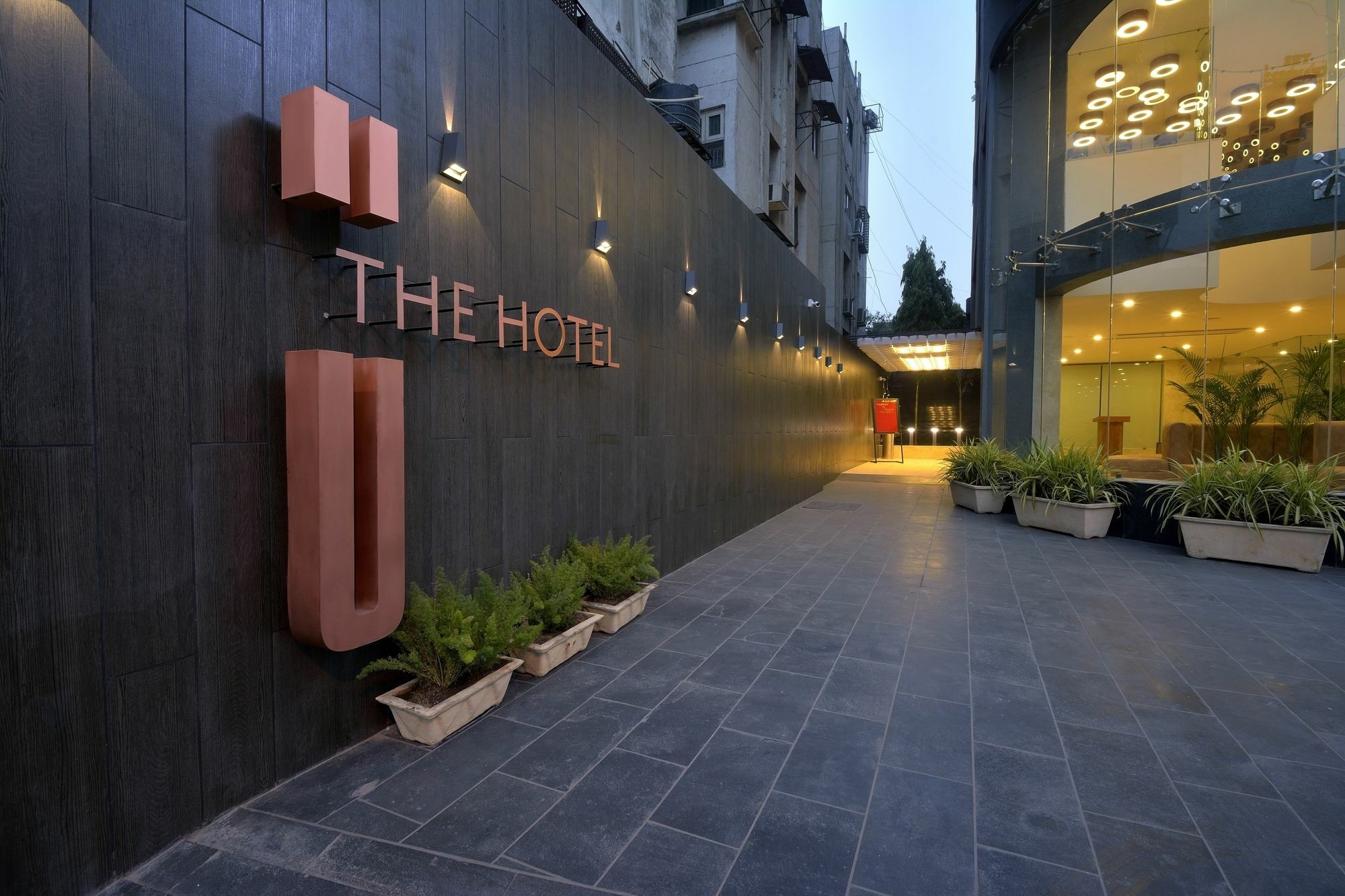 Urbane The Hotel Ahmedabad Exterior photo